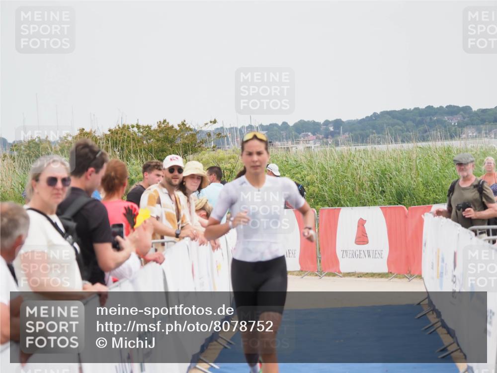 22.06.2025 - Viking Triathlon MichiJ http://msf.ph/oto/8078752 22.06.2025 14:37:58 Ziel 13 meine-sportfotos.de