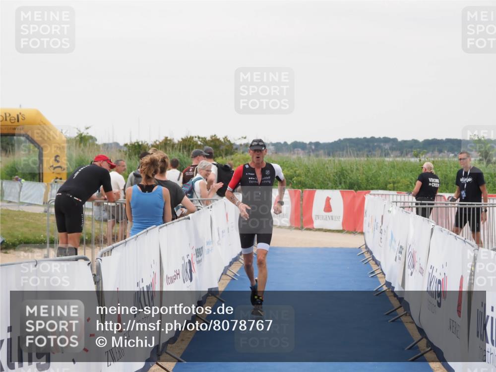 22.06.2025 - Viking Triathlon MichiJ http://msf.ph/oto/8078767 22.06.2025 16:03:42 Ziel 63 meine-sportfotos.de