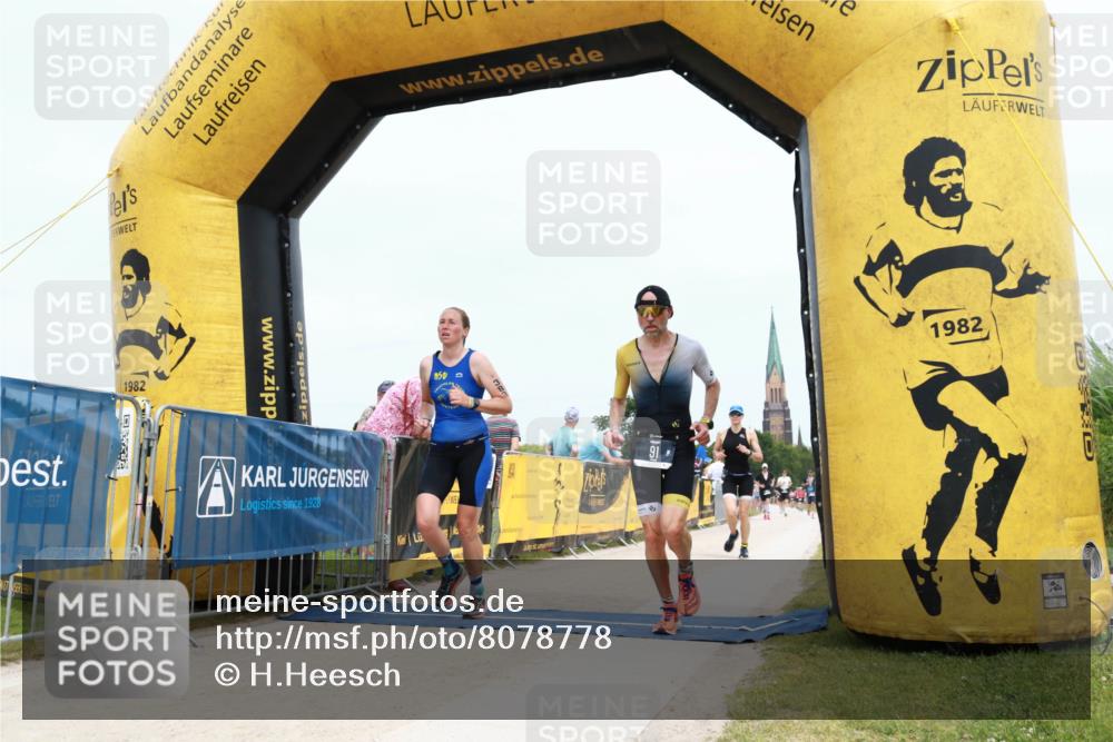 22.06.2025 - Viking Triathlon H.Heesch http://msf.ph/oto/8078778 22.06.2025 14:44:22 Laufen 91, 200, 383, 386 meine-sportfotos.de