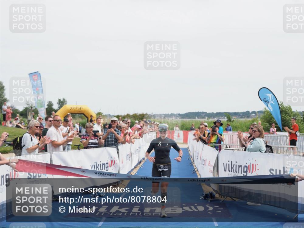 22.06.2025 - Viking Triathlon MichiJ http://msf.ph/oto/8078804 22.06.2025 14:13:46 Ziel 15 meine-sportfotos.de