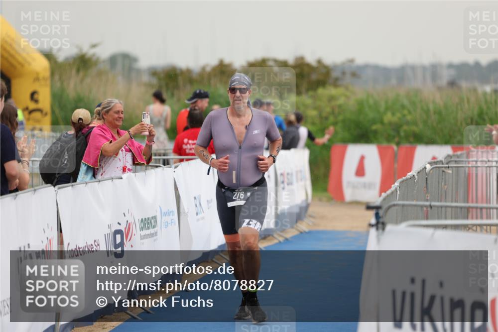 22.06.2025 - Viking Triathlon Yannick Fuchs http://msf.ph/oto/8078827 22.06.2025 16:38:46 Ziel 276 meine-sportfotos.de