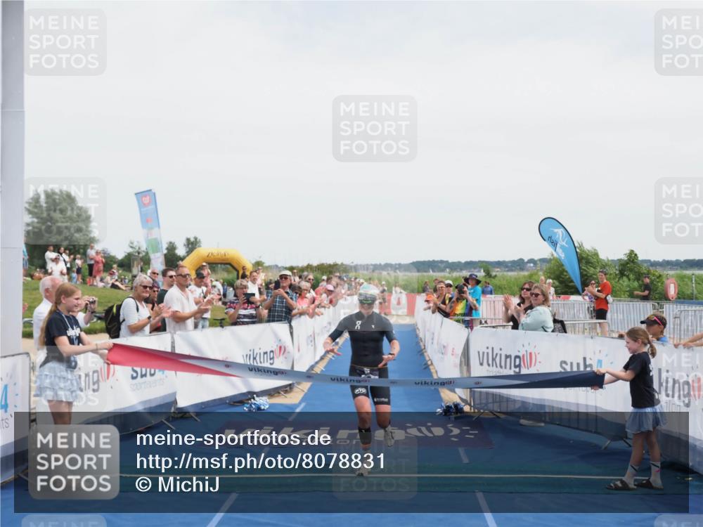 22.06.2025 - Viking Triathlon MichiJ http://msf.ph/oto/8078831 22.06.2025 14:13:46 Ziel 15 meine-sportfotos.de