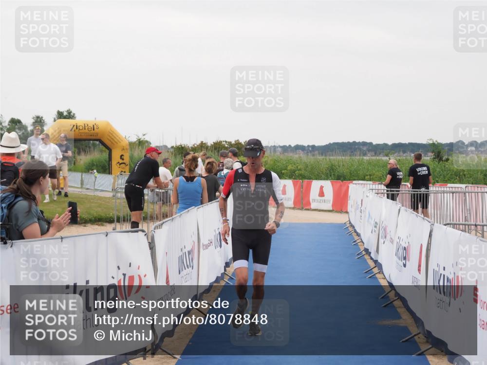 22.06.2025 - Viking Triathlon MichiJ http://msf.ph/oto/8078848 22.06.2025 16:03:44 Ziel 63 meine-sportfotos.de