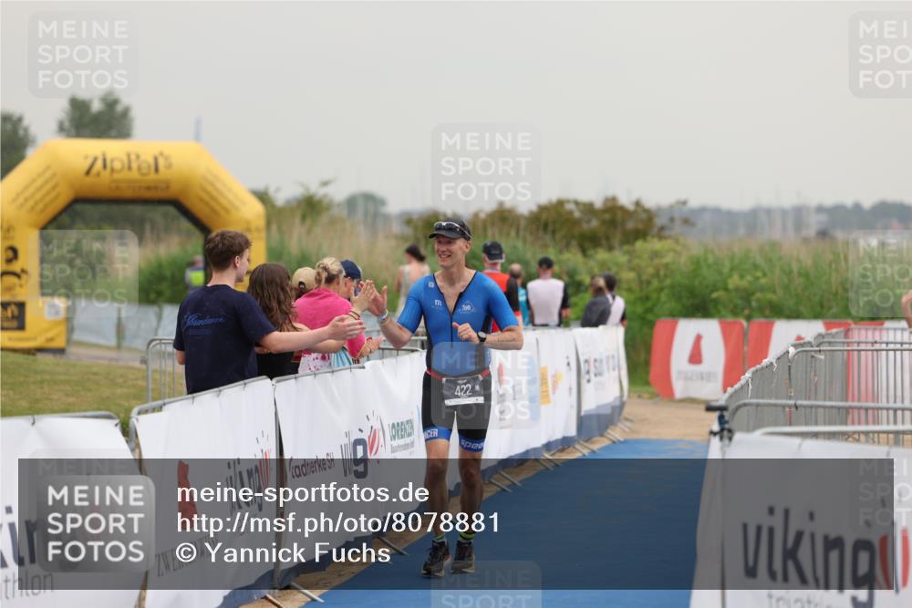 22.06.2025 - Viking Triathlon Yannick Fuchs http://msf.ph/oto/8078881 22.06.2025 16:38:55 Ziel 422 meine-sportfotos.de