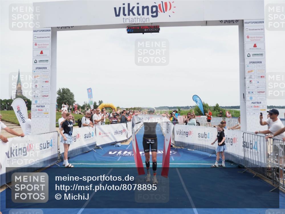 22.06.2025 - Viking Triathlon MichiJ http://msf.ph/oto/8078895 22.06.2025 14:13:47 Ziel 15 meine-sportfotos.de
