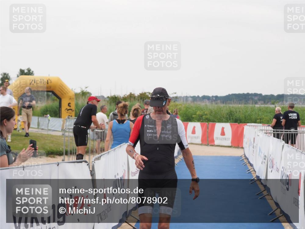 22.06.2025 - Viking Triathlon MichiJ http://msf.ph/oto/8078902 22.06.2025 16:03:45 Ziel 63 meine-sportfotos.de
