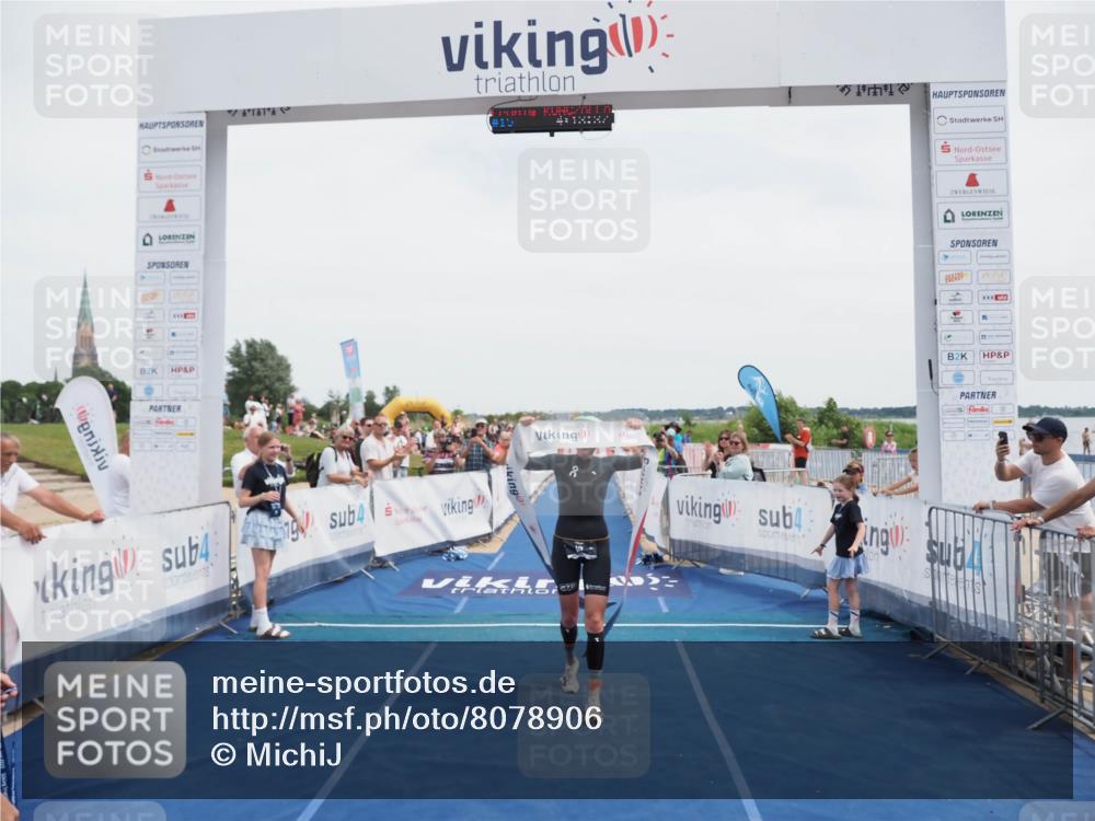 22.06.2025 - Viking Triathlon MichiJ http://msf.ph/oto/8078906 22.06.2025 14:13:47 Ziel 15 meine-sportfotos.de