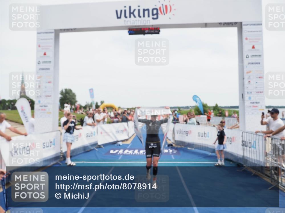 22.06.2025 - Viking Triathlon MichiJ http://msf.ph/oto/8078914 22.06.2025 14:13:47 Ziel 15 meine-sportfotos.de