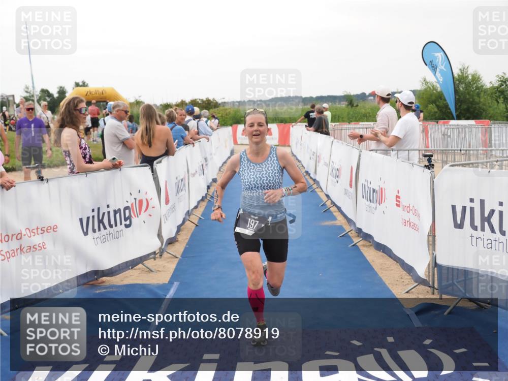 22.06.2025 - Viking Triathlon MichiJ http://msf.ph/oto/8078919 22.06.2025 15:56:03 Ziel 197 meine-sportfotos.de