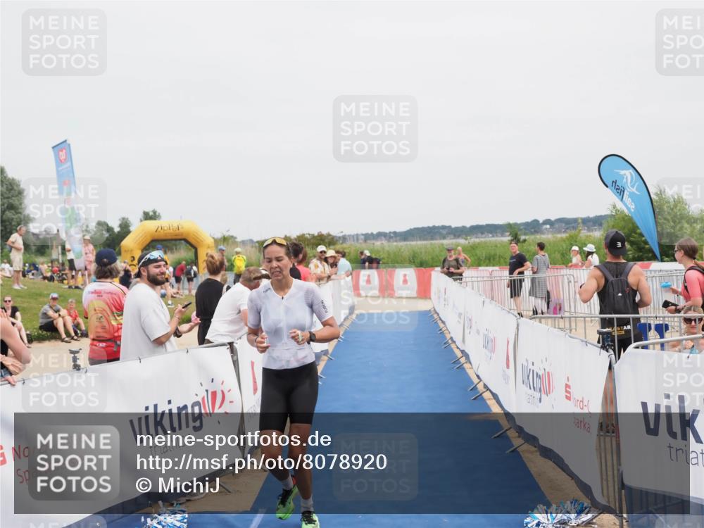 22.06.2025 - Viking Triathlon MichiJ http://msf.ph/oto/8078920 22.06.2025 14:38:01 Ziel 13 meine-sportfotos.de