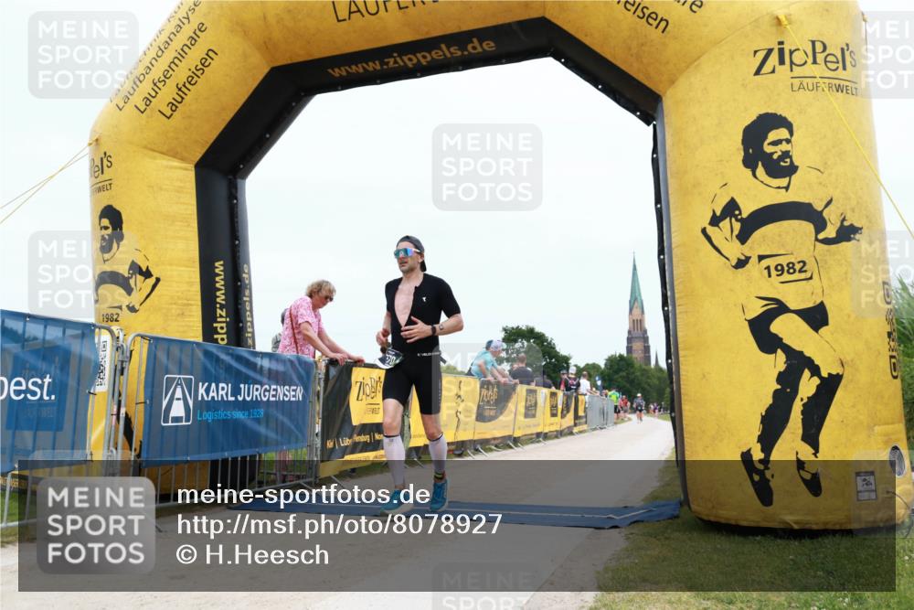 22.06.2025 - Viking Triathlon H.Heesch http://msf.ph/oto/8078927 22.06.2025 14:46:34 Laufen 370 meine-sportfotos.de