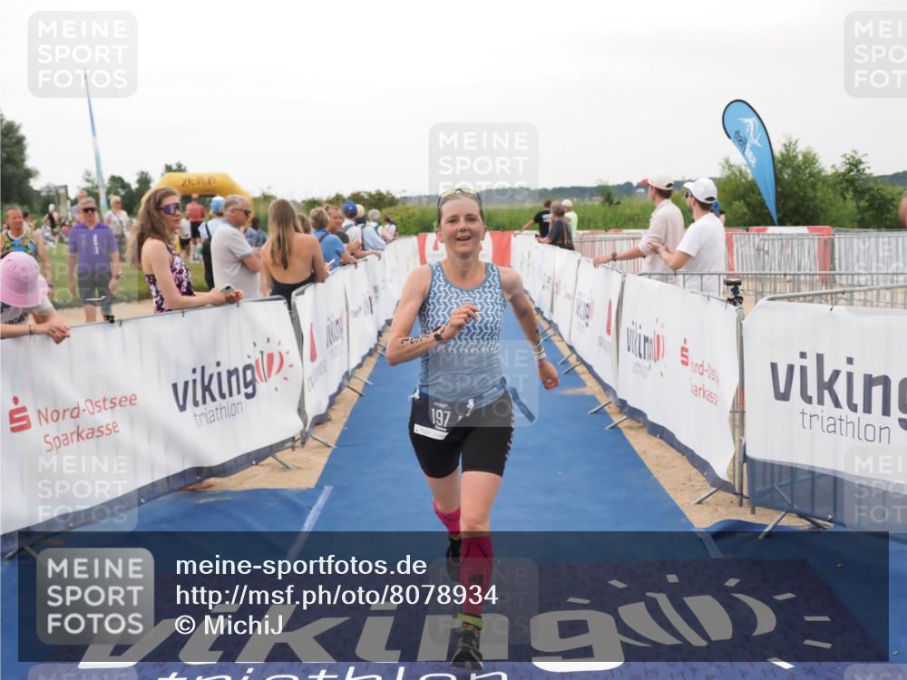 22.06.2025 - Viking Triathlon MichiJ http://msf.ph/oto/8078934 22.06.2025 15:56:03 Ziel 197 meine-sportfotos.de