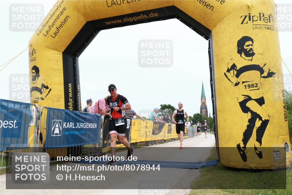 22.06.2025 - Viking Triathlon H.Heesch http://msf.ph/oto/8078944 22.06.2025 14:46:53 Laufen 116, 299, 315, 513 meine-sportfotos.de