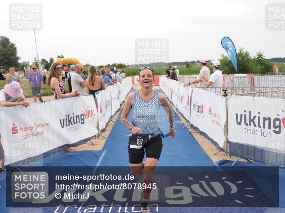 22.06.2025 - Viking Triathlon MichiJ http://msf.ph/oto/8078945 22.06.2025 15:56:03 Ziel 197 meine-sportfotos.de