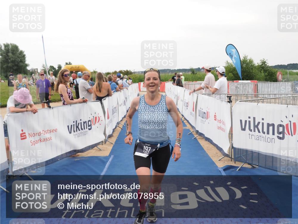 22.06.2025 - Viking Triathlon MichiJ http://msf.ph/oto/8078955 22.06.2025 15:56:03 Ziel 197 meine-sportfotos.de