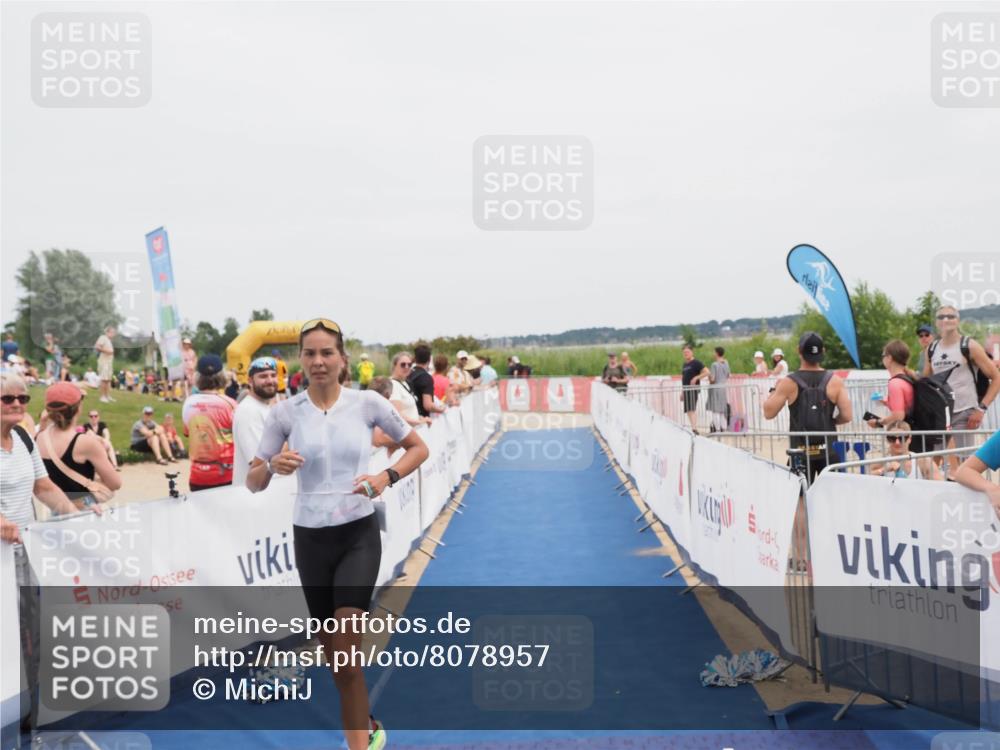 22.06.2025 - Viking Triathlon MichiJ http://msf.ph/oto/8078957 22.06.2025 14:38:01 Ziel 13 meine-sportfotos.de