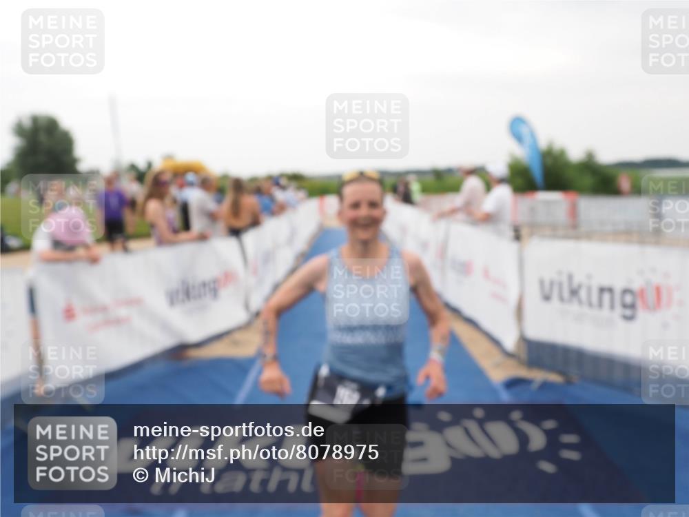 22.06.2025 - Viking Triathlon MichiJ http://msf.ph/oto/8078975 22.06.2025 15:56:04 Ziel 197 meine-sportfotos.de