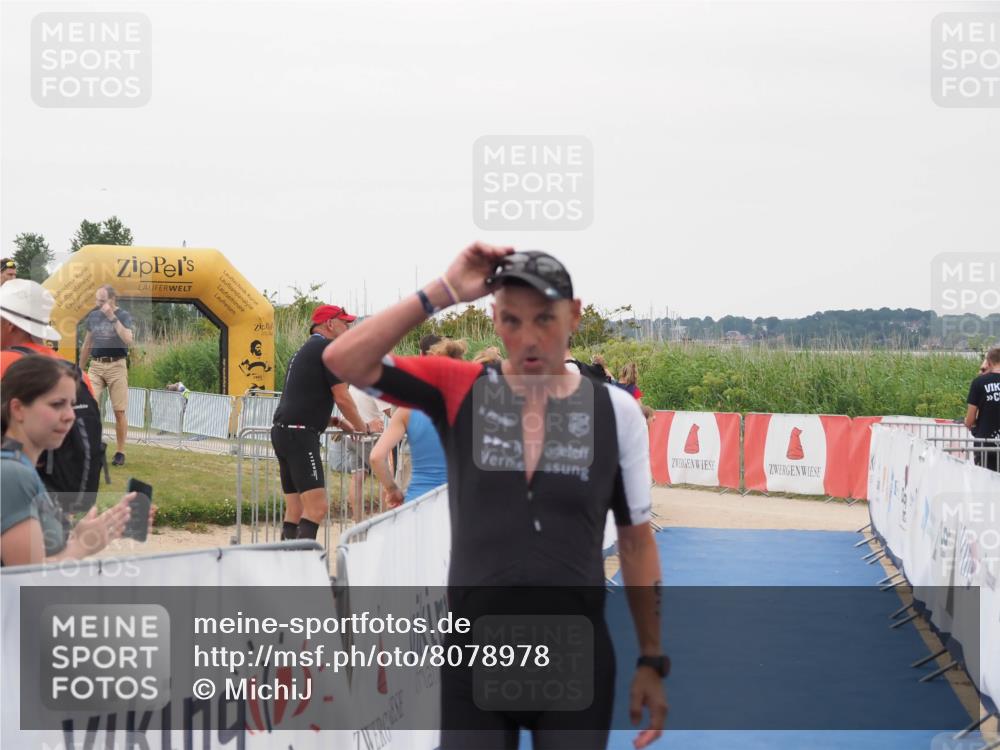22.06.2025 - Viking Triathlon MichiJ http://msf.ph/oto/8078978 22.06.2025 16:03:46 Ziel 63 meine-sportfotos.de