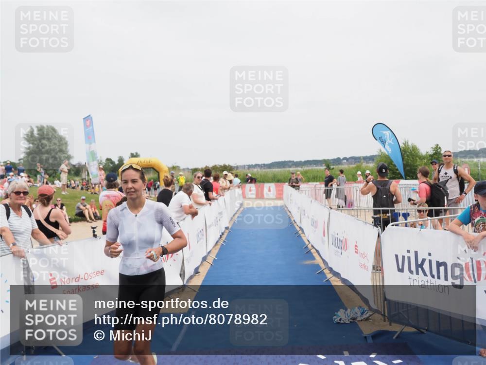 22.06.2025 - Viking Triathlon MichiJ http://msf.ph/oto/8078982 22.06.2025 14:38:01 Ziel 13 meine-sportfotos.de