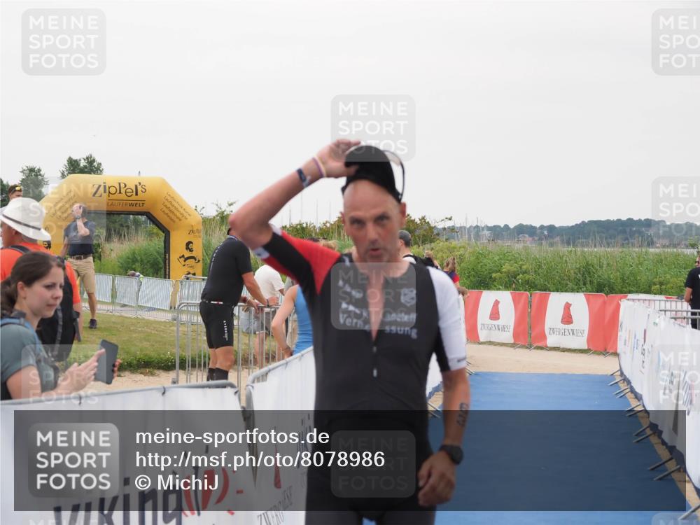 22.06.2025 - Viking Triathlon MichiJ http://msf.ph/oto/8078986 22.06.2025 16:03:46 Ziel 63 meine-sportfotos.de