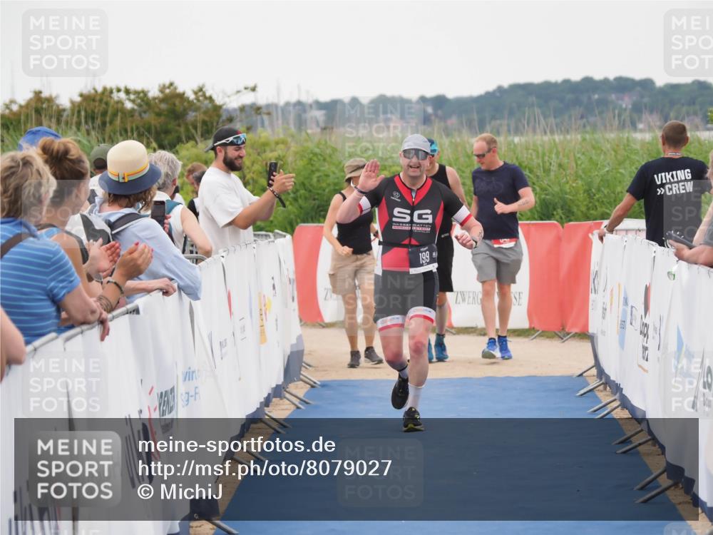 22.06.2025 - Viking Triathlon MichiJ http://msf.ph/oto/8079027 22.06.2025 15:56:22 Ziel 199 meine-sportfotos.de