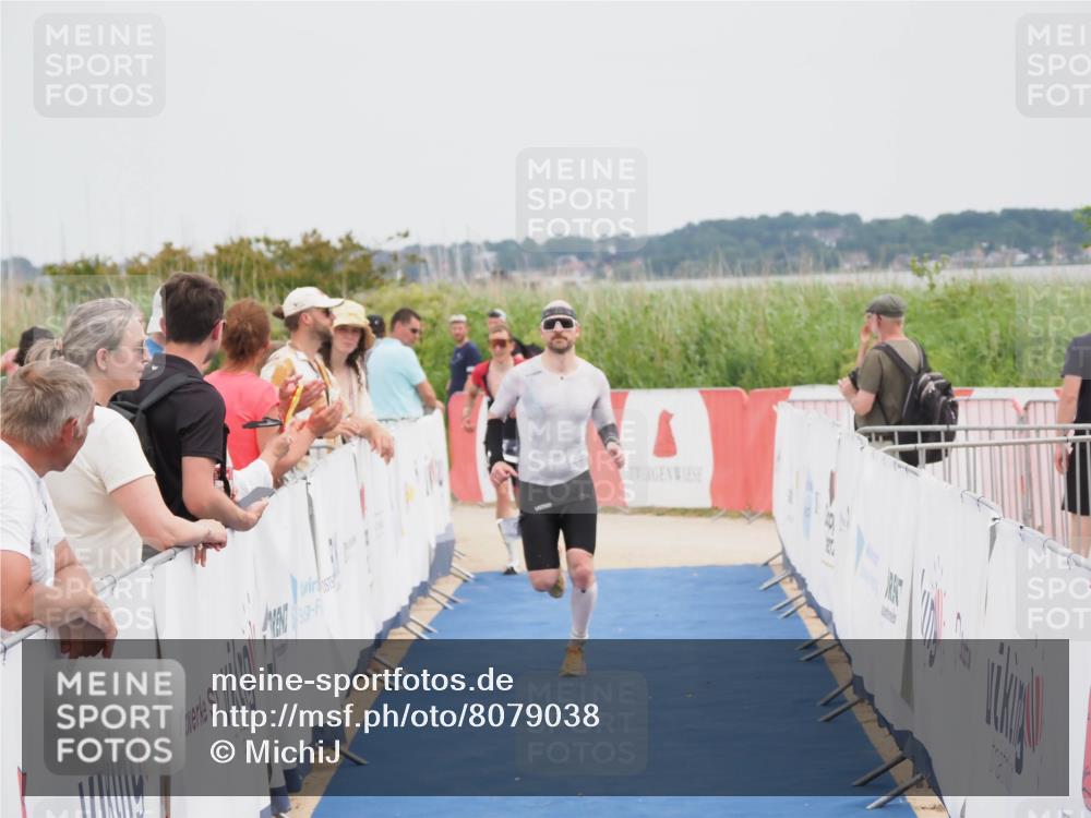 22.06.2025 - Viking Triathlon MichiJ http://msf.ph/oto/8079038 22.06.2025 14:39:00 Ziel 5, 258 meine-sportfotos.de