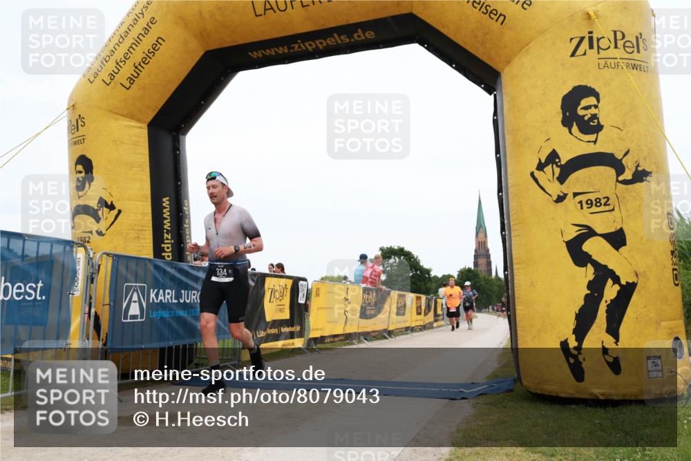 22.06.2025 - Viking Triathlon H.Heesch http://msf.ph/oto/8079043 22.06.2025 15:38:03 Laufen 334 meine-sportfotos.de