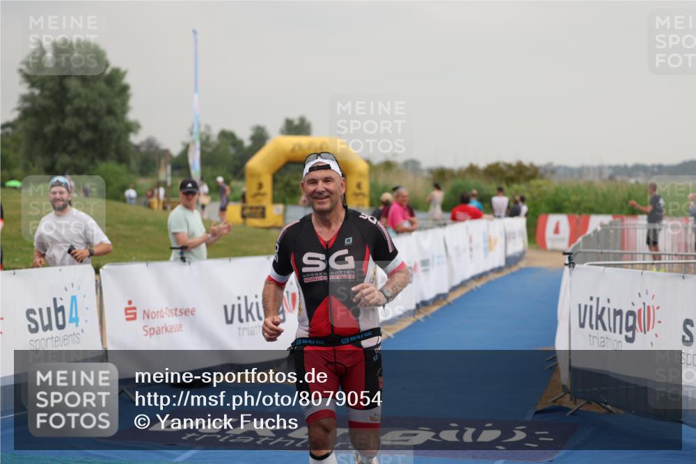 22.06.2025 - Viking Triathlon Yannick Fuchs http://msf.ph/oto/8079054 22.06.2025 16:39:27 Ziel 156 meine-sportfotos.de