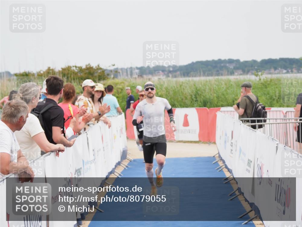 22.06.2025 - Viking Triathlon MichiJ http://msf.ph/oto/8079055 22.06.2025 14:39:01 Ziel 5, 258 meine-sportfotos.de