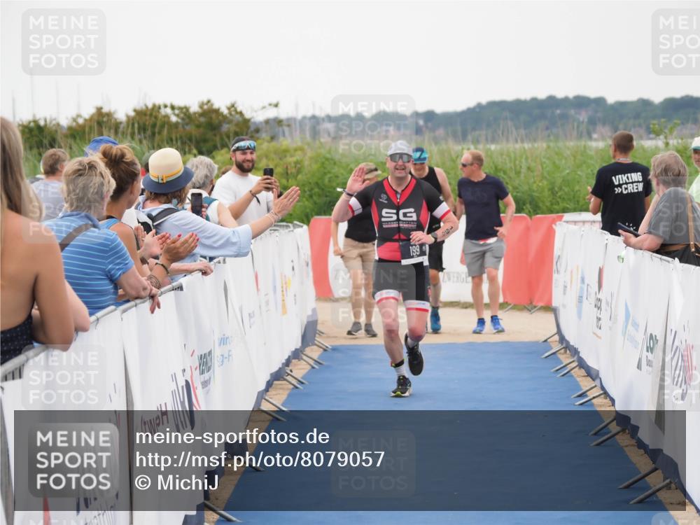 22.06.2025 - Viking Triathlon MichiJ http://msf.ph/oto/8079057 22.06.2025 15:56:23 Ziel 199 meine-sportfotos.de