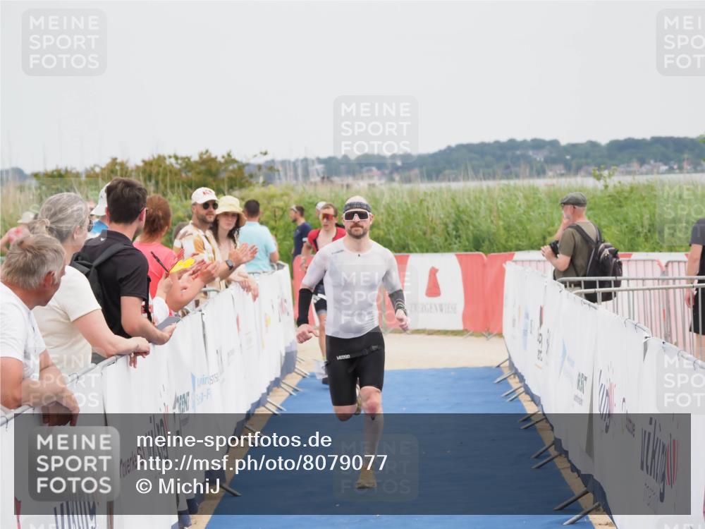 22.06.2025 - Viking Triathlon MichiJ http://msf.ph/oto/8079077 22.06.2025 14:39:01 Ziel 5, 258 meine-sportfotos.de
