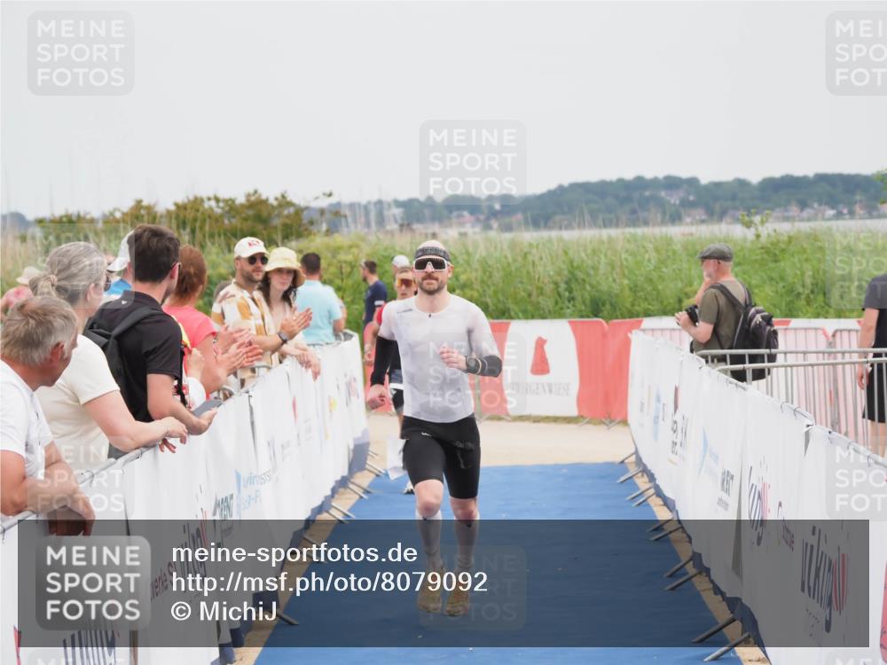 22.06.2025 - Viking Triathlon MichiJ http://msf.ph/oto/8079092 22.06.2025 14:39:01 Ziel 5, 258 meine-sportfotos.de