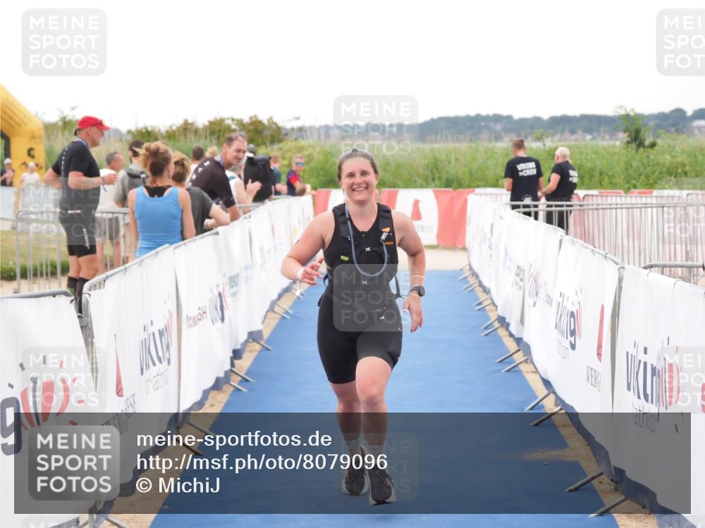 22.06.2025 - Viking Triathlon MichiJ http://msf.ph/oto/8079096 22.06.2025 16:04:01 Ziel 16 meine-sportfotos.de