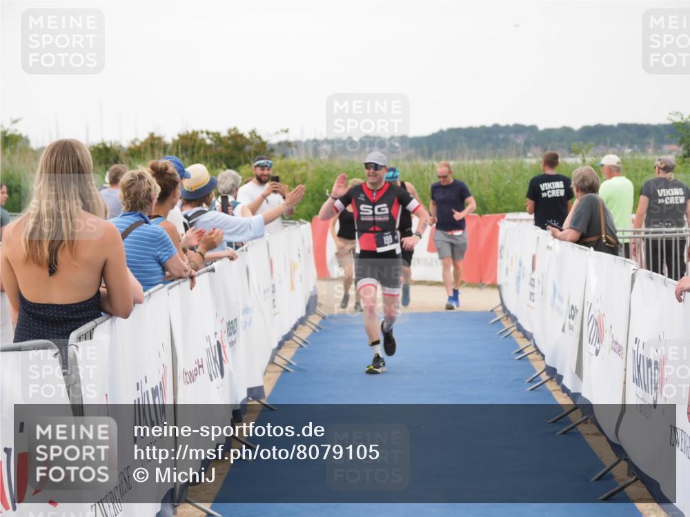 22.06.2025 - Viking Triathlon MichiJ http://msf.ph/oto/8079105 22.06.2025 15:56:23 Ziel 199 meine-sportfotos.de