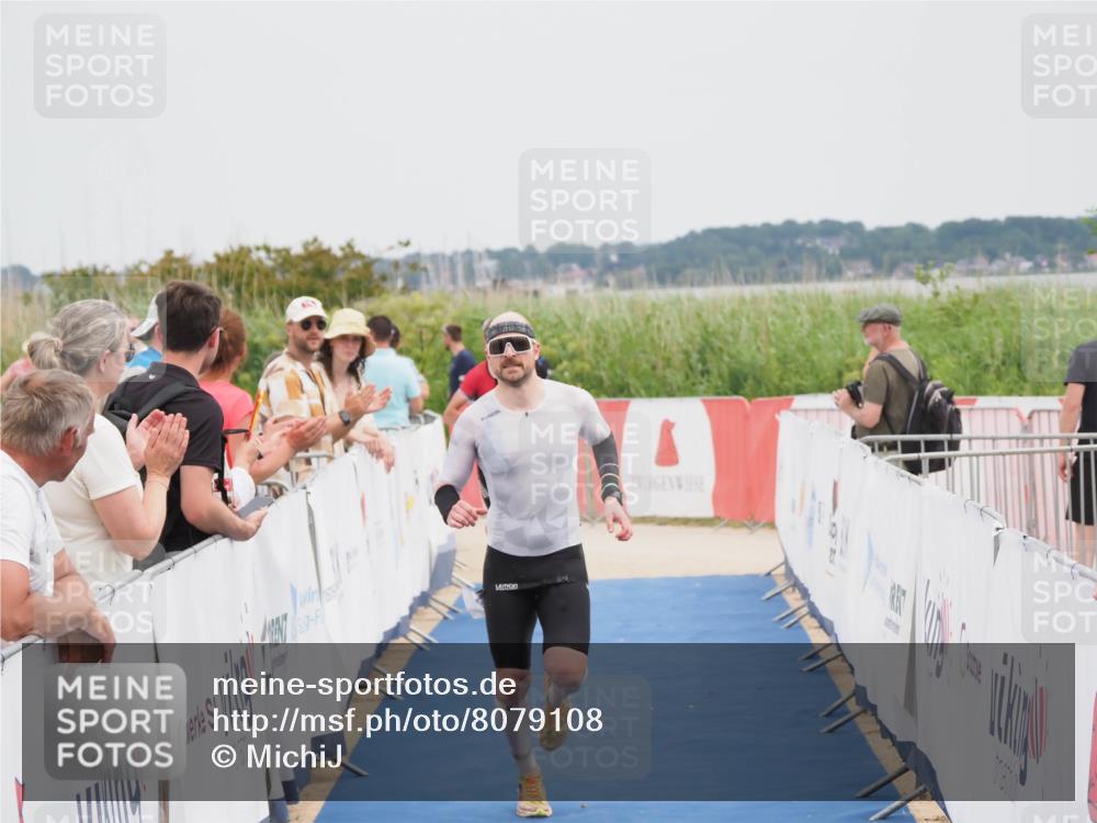 22.06.2025 - Viking Triathlon MichiJ http://msf.ph/oto/8079108 22.06.2025 14:39:01 Ziel 5, 258 meine-sportfotos.de