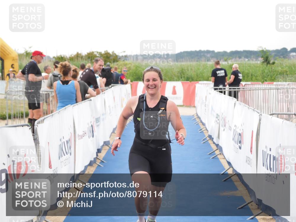22.06.2025 - Viking Triathlon MichiJ http://msf.ph/oto/8079114 22.06.2025 16:04:02 Ziel 16 meine-sportfotos.de