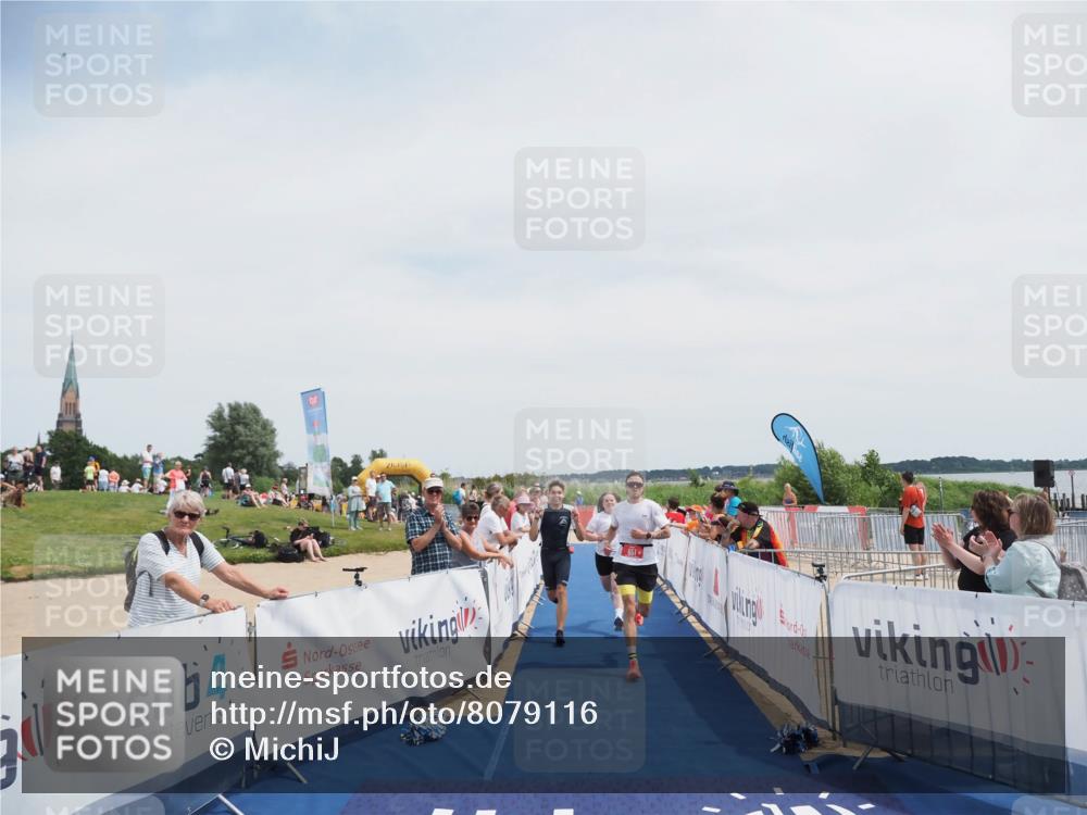 22.06.2025 - Viking Triathlon MichiJ http://msf.ph/oto/8079116 22.06.2025 14:16:59 Ziel 651 meine-sportfotos.de