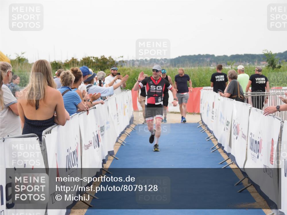 22.06.2025 - Viking Triathlon MichiJ http://msf.ph/oto/8079128 22.06.2025 15:56:24 Ziel 199 meine-sportfotos.de