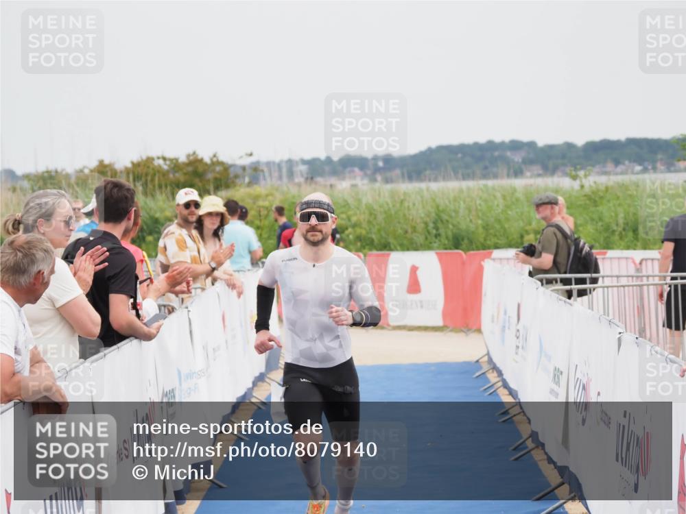 22.06.2025 - Viking Triathlon MichiJ http://msf.ph/oto/8079140 22.06.2025 14:39:02 Ziel 5, 258 meine-sportfotos.de
