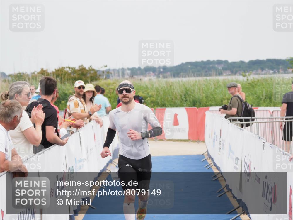 22.06.2025 - Viking Triathlon MichiJ http://msf.ph/oto/8079149 22.06.2025 14:39:02 Ziel 5, 258 meine-sportfotos.de
