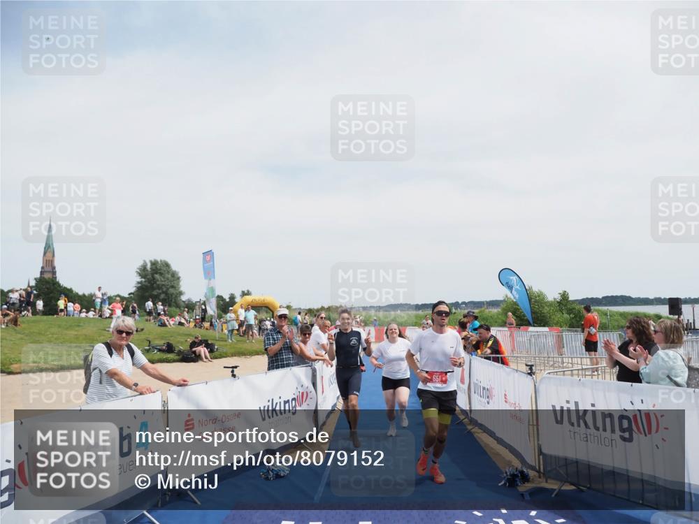 22.06.2025 - Viking Triathlon MichiJ http://msf.ph/oto/8079152 22.06.2025 14:17:00 Ziel 651 meine-sportfotos.de
