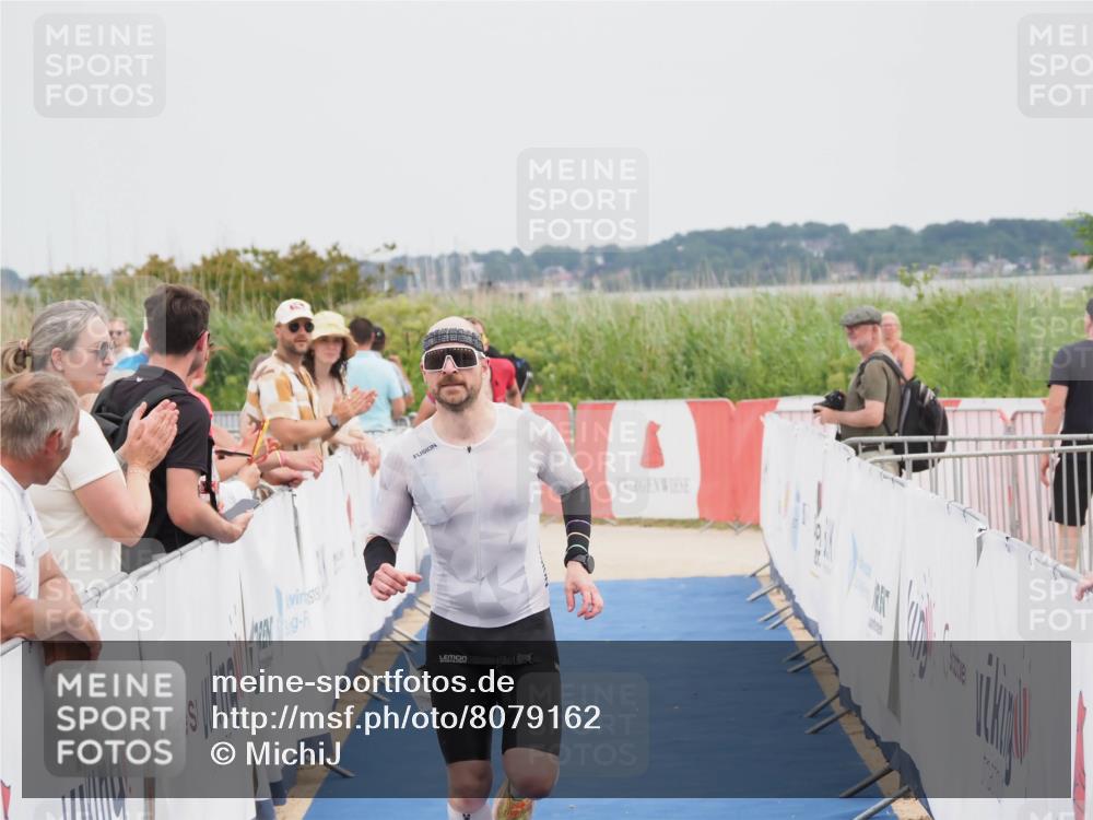 22.06.2025 - Viking Triathlon MichiJ http://msf.ph/oto/8079162 22.06.2025 14:39:02 Ziel 5, 258 meine-sportfotos.de