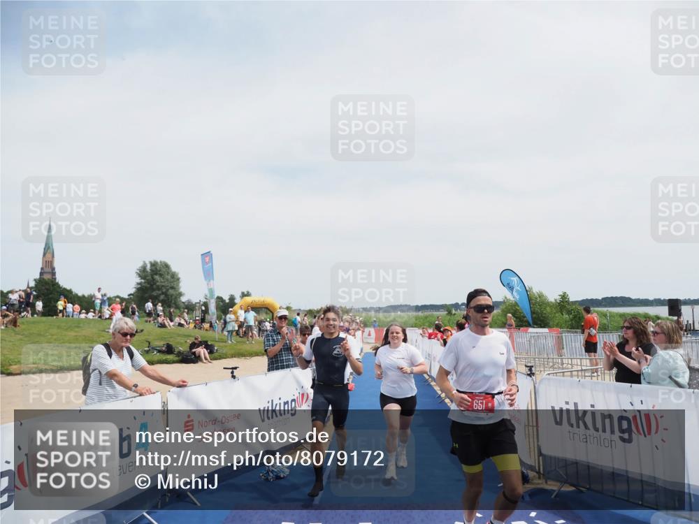 22.06.2025 - Viking Triathlon MichiJ http://msf.ph/oto/8079172 22.06.2025 14:17:00 Ziel 651 meine-sportfotos.de