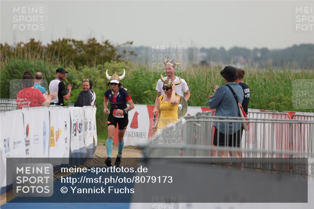 22.06.2025 - Viking Triathlon Yannick Fuchs http://msf.ph/oto/8079173 22.06.2025 16:40:50 Ziel  meine-sportfotos.de