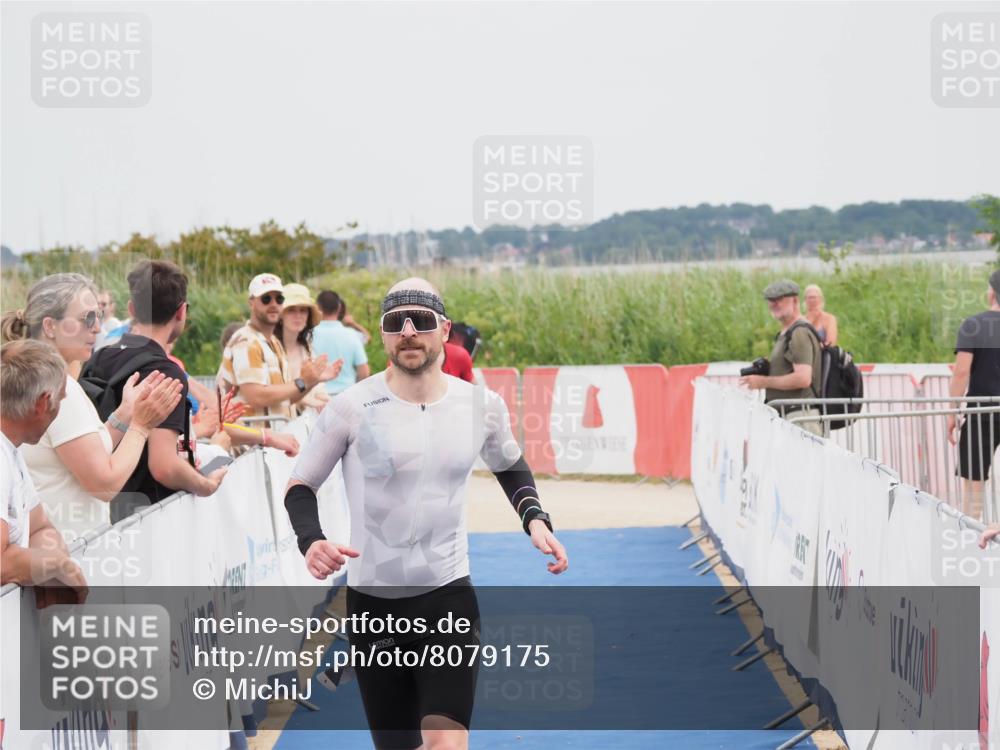 22.06.2025 - Viking Triathlon MichiJ http://msf.ph/oto/8079175 22.06.2025 14:39:02 Ziel 5, 258 meine-sportfotos.de