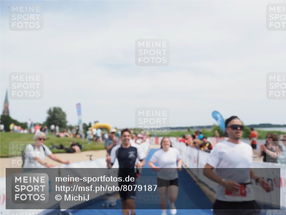 22.06.2025 - Viking Triathlon MichiJ http://msf.ph/oto/8079187 22.06.2025 14:17:00 Ziel 651 meine-sportfotos.de