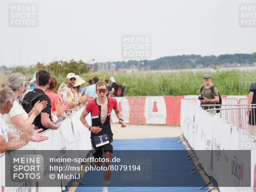 22.06.2025 - Viking Triathlon MichiJ http://msf.ph/oto/8079194 22.06.2025 14:39:04 Ziel 5, 258 meine-sportfotos.de
