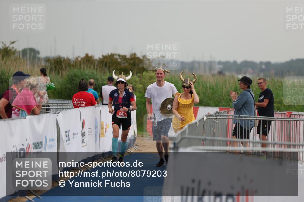 22.06.2025 - Viking Triathlon Yannick Fuchs http://msf.ph/oto/8079203 22.06.2025 16:40:52 Ziel 649 meine-sportfotos.de