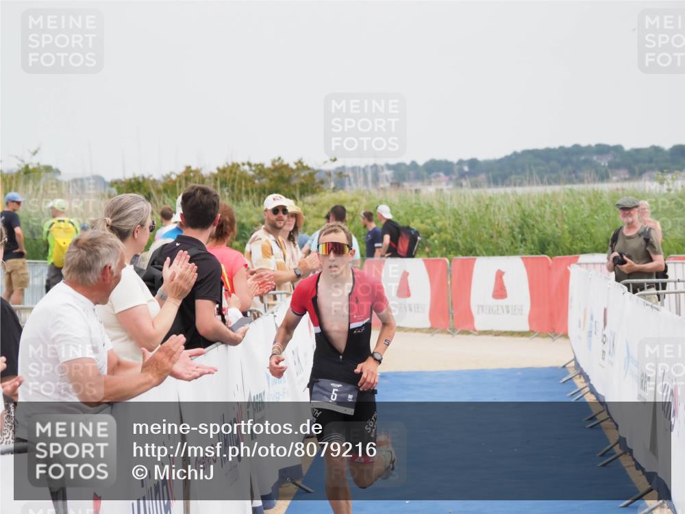 22.06.2025 - Viking Triathlon MichiJ http://msf.ph/oto/8079216 22.06.2025 14:39:04 Ziel 5, 258 meine-sportfotos.de
