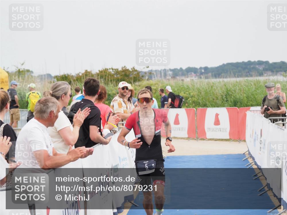 22.06.2025 - Viking Triathlon MichiJ http://msf.ph/oto/8079231 22.06.2025 14:39:04 Ziel 5, 258 meine-sportfotos.de